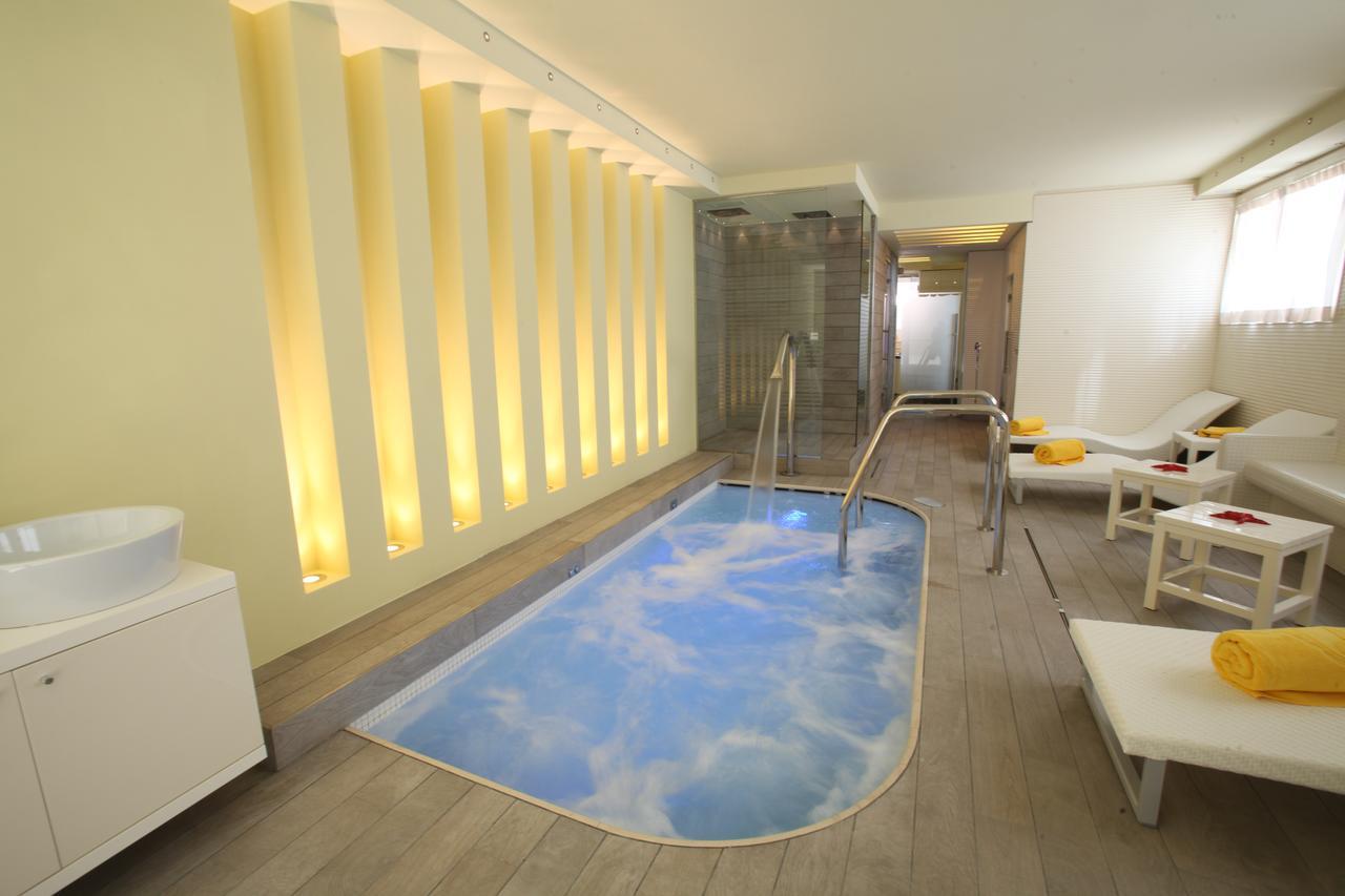 Hotel Gabbiano ซาน โดมิโน ภายนอก รูปภาพ